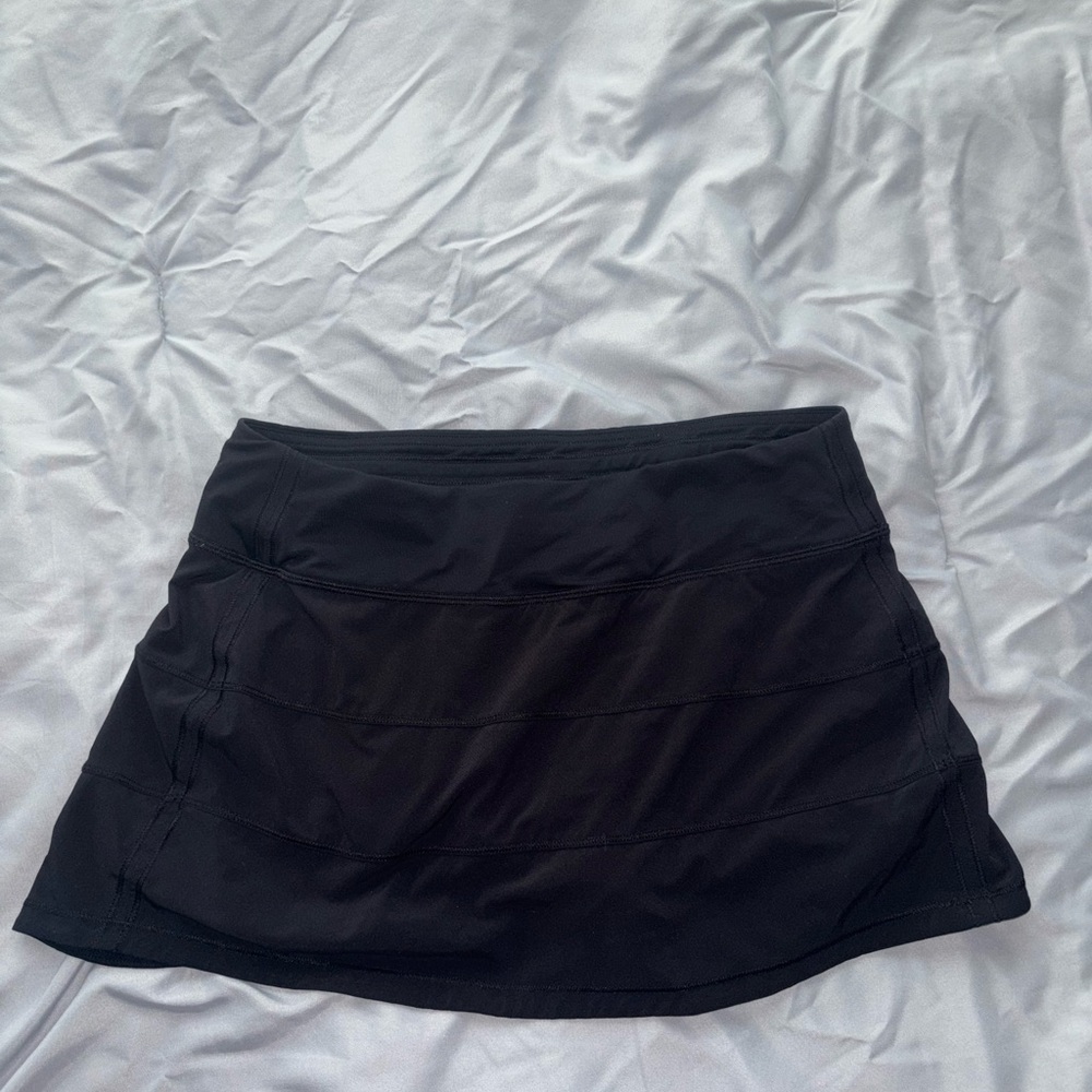 Lululemon Pace Rival Black Mini Skirt (size 6)